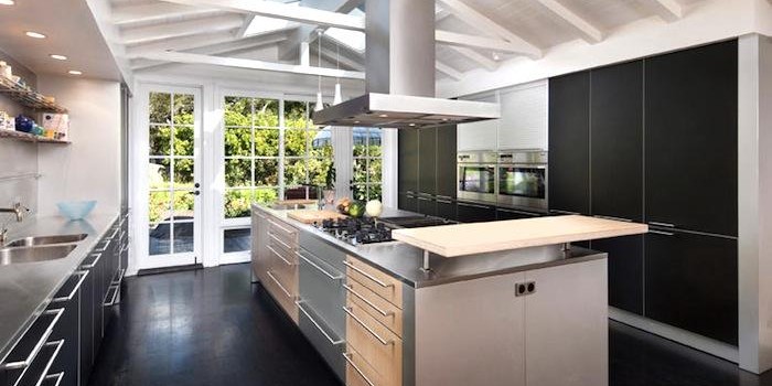Montecito-House-with-Chefs-Kitchen
