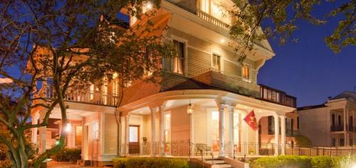 Grand Victorian Bed & Breakfast, New Orleans, 