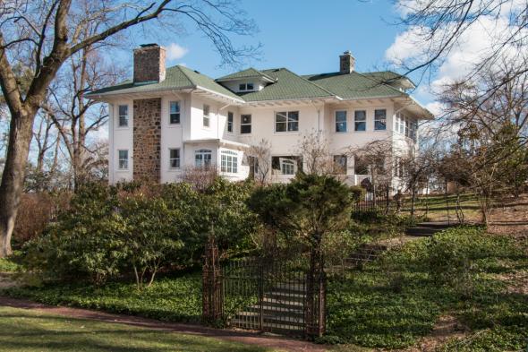  Beautifully Restored Chatham Estate Overlooking Watchung Reservation, Chatham, 